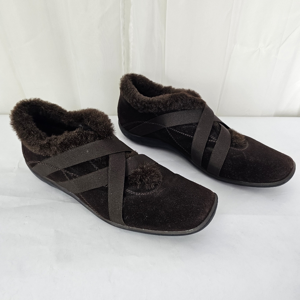 Stuart Weitzman Chocolate Brown Fur-Lined Oxford Low Top Moccasin Bootie 10.5 - Picture 1 of 9